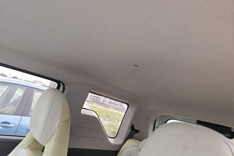 Used Geely Galaxy Panda 2023 Panda Mini 200km Endurance Bear Headliner