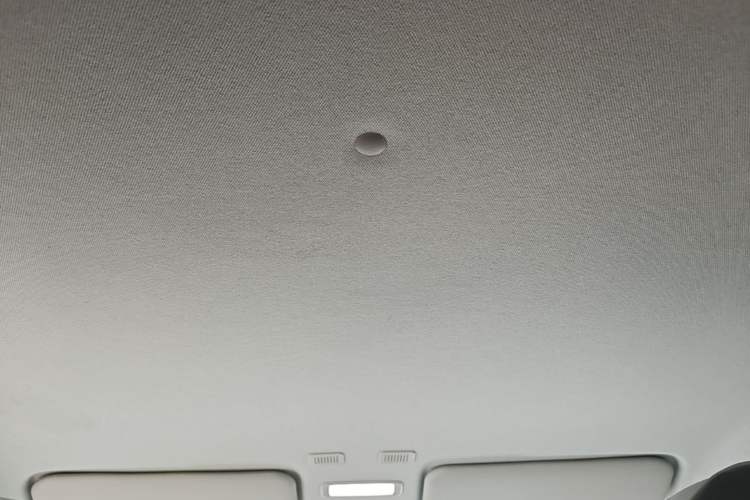 Used Geely Galaxy Panda 2023 Panda Mini 200km Endurance Bear Headliner