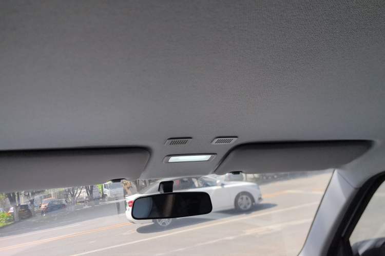Used Geely Galaxy Panda 2023 Panda Mini 200km Endurance Bear Headliner