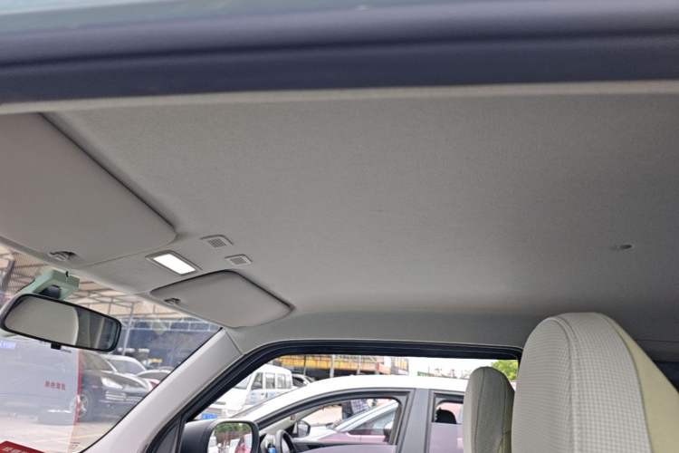 Used Geely Galaxy Panda 2023 Panda Mini 200km Endurance Bear Headliner