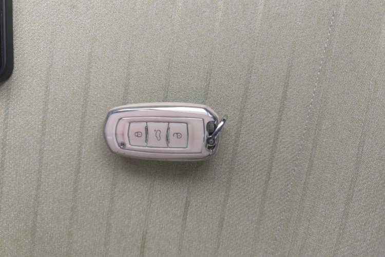 Used Geely Galaxy Panda 2023 Panda Mini 200km Endurance Bear Interior 1