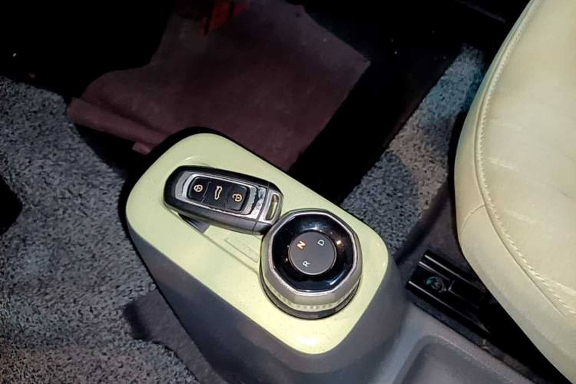 Used Geely Galaxy Panda 2023 Panda Mini 200km Endurance Bear Interior 1