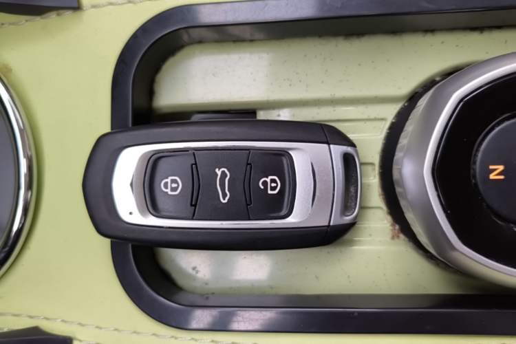 Used Geely Galaxy Panda 2023 Panda Mini 200km Endurance Bear Interior 1