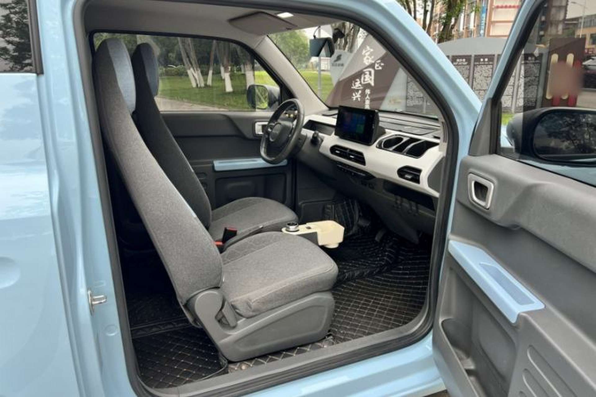 Used Geely Galaxy Panda 2023 Panda Mini 200km Endurance Bear Interior 2