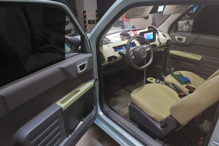 Used Geely Galaxy Panda 2023 Panda Mini 120km Asian Games Edition Interior 3
