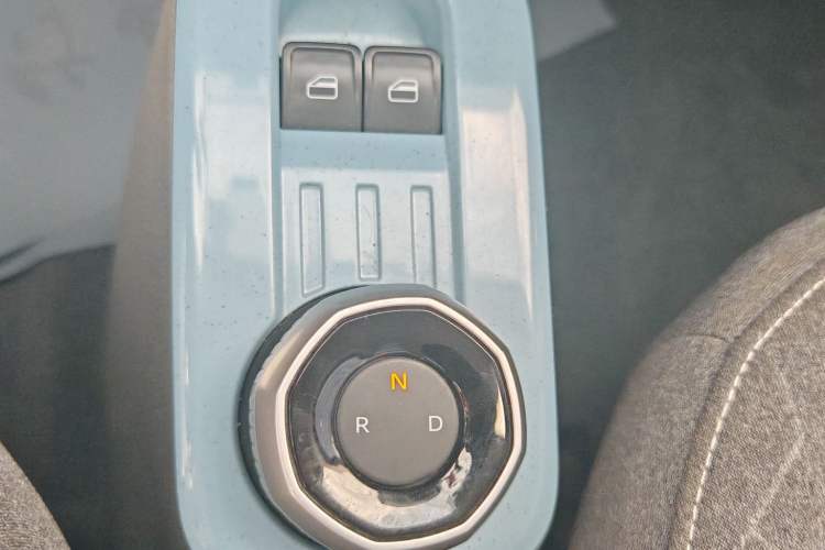 Used Geely Galaxy Panda 2023 Panda Mini 200km Endurance Bear Interior 3