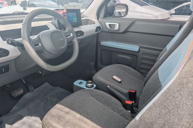 Used Geely Galaxy Panda 2023 Panda Mini 200km Endurance Bear Interior 4