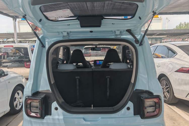 Used Geely Galaxy Panda 2023 Panda Mini 200km Endurance Bear Interior 6