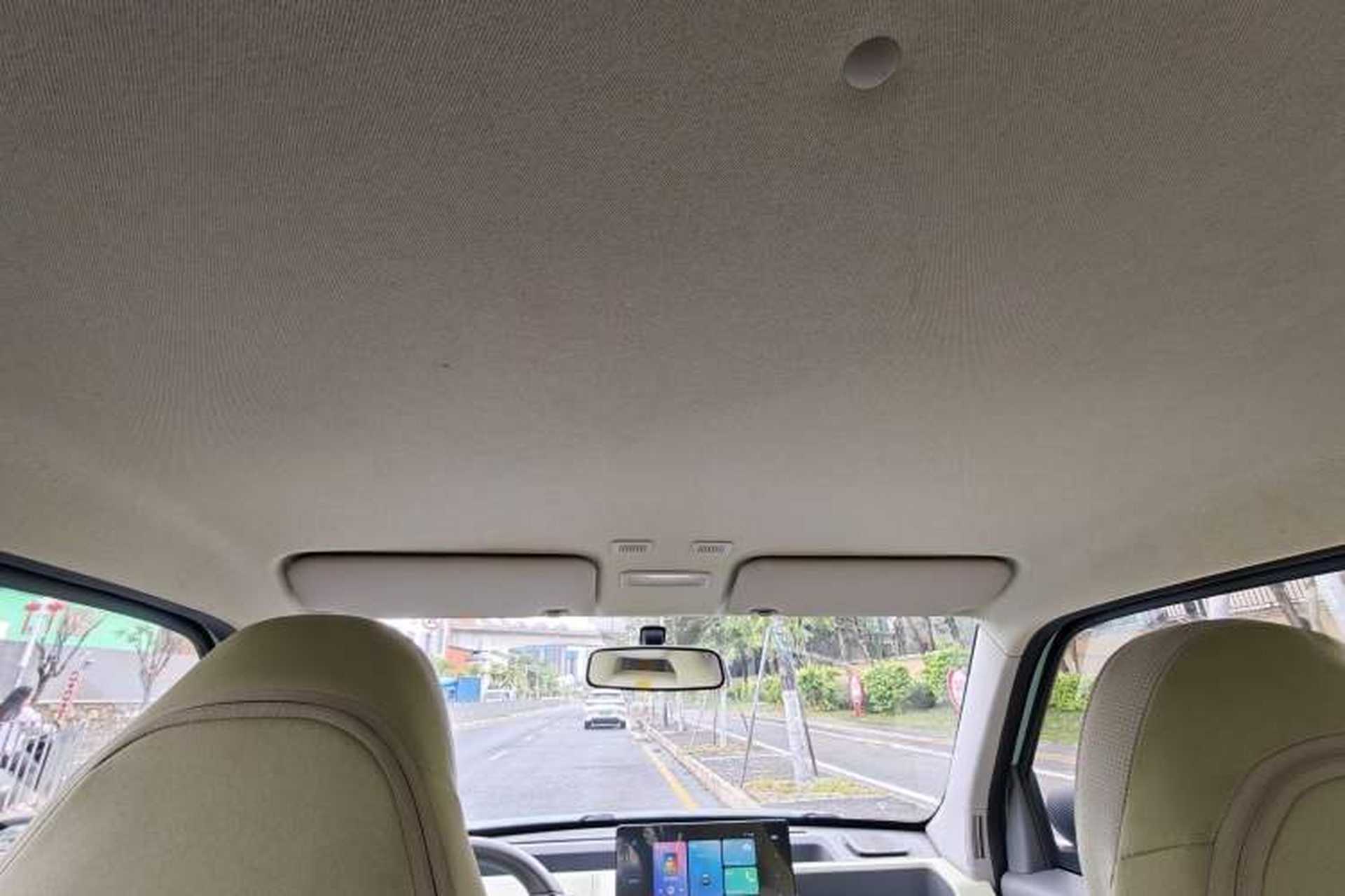 Used Geely Galaxy Panda 2023 Panda Mini 200km Endurance Bear Interior 8