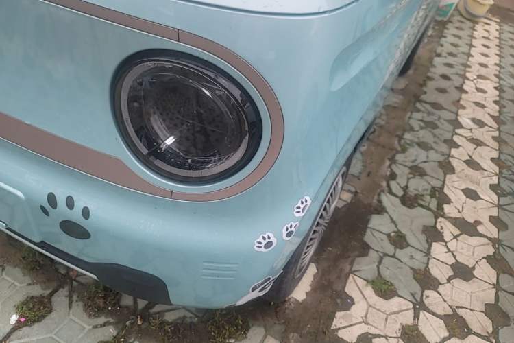 Used Geely Galaxy Panda 2023 Panda Mini 200km Endurance Bear Left Front Headlight