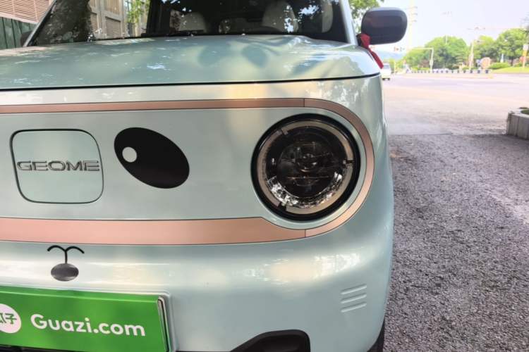 Used Geely Galaxy Panda 2023 Panda Mini 200km Endurance Bear Left Front Headlight