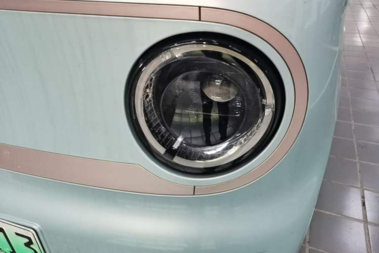 Used Geely Galaxy Panda 2023 Panda Mini 200km Endurance Bear Left Front Headlight
