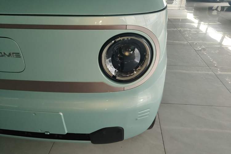 Used Geely Galaxy Panda 2023 Panda Mini 200km Dynamic Bear Left Front Headlight