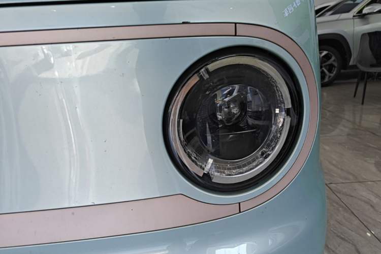 Used Geely Galaxy Panda 2023 Panda Mini 200km Endurance Bear Left Front Headlight