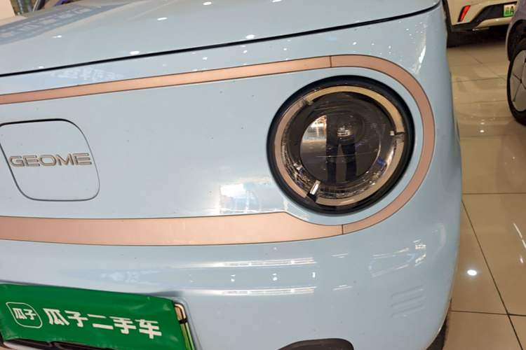 Used Geely Galaxy Panda 2023 Panda Mini 200km Endurance Bear Left Front Headlight