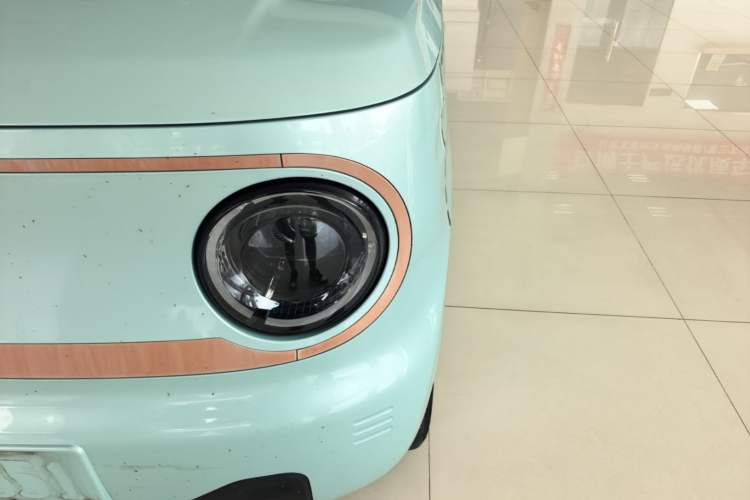 Used Geely Galaxy Panda 2023 Panda Mini 200km Endurance Bear Left Front Headlight