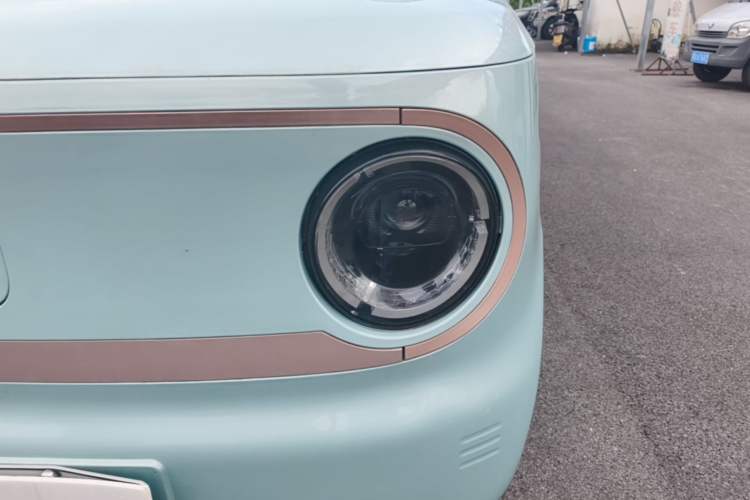 Used Geely Galaxy Panda 2023 Panda Mini 120km Cute Bear Left Front Headlight