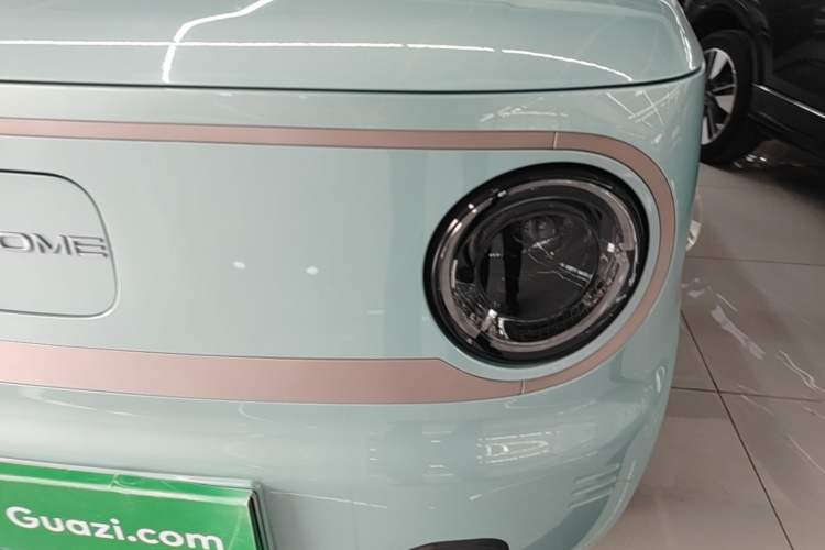 Used Geely Galaxy Panda 2023 Panda Mini 200km Endurance Bear Left Front Headlight