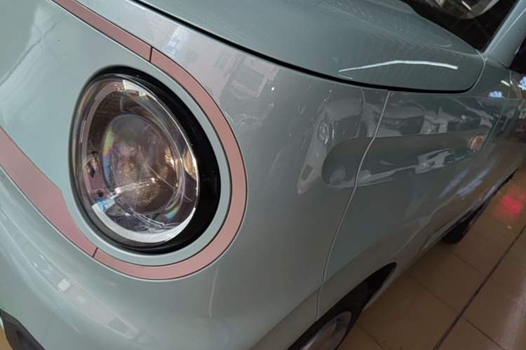 Used Geely Galaxy Panda 2023 Panda Mini 200km Endurance Bear Left Front Headlight