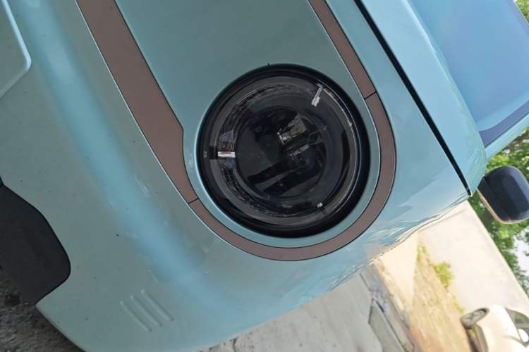 Used Geely Galaxy Panda 2023 Panda Mini 120km Super Cute Bear Left Front Headlight