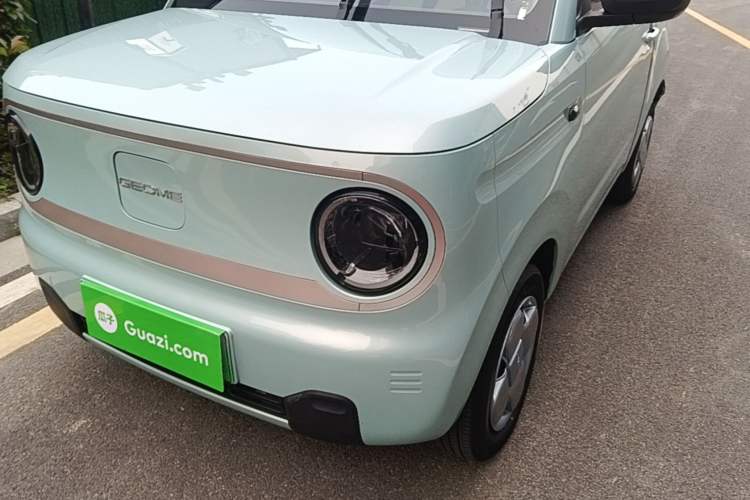 Used Geely Galaxy Panda 2023 Panda Mini 200km Endurance Bear Left Front Headlight