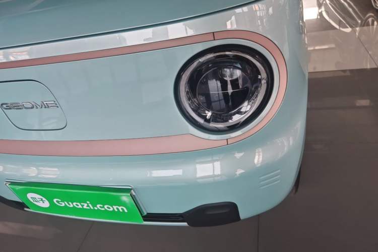 Used Geely Galaxy Panda 2023 Panda Mini 200km Endurance Bear Left Front Headlight