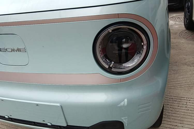 Used Geely Galaxy Panda 2023 Panda Mini 200km Dynamic Bear Left Front Headlight