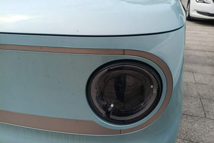 Used Geely Galaxy Panda 2023 Panda Mini 200km Endurance Bear Left Front Headlight