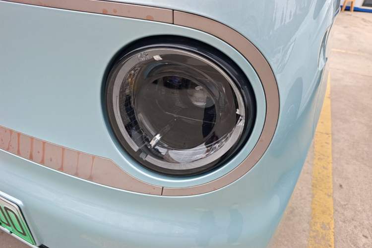 Used Geely Galaxy Panda 2023 Panda Mini 200km Endurance Bear Left Front Headlight