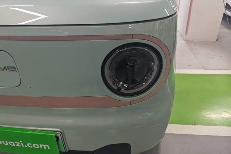 Used Geely Galaxy Panda 2023 Panda Mini 200km Endurance Bear Left Front Headlight