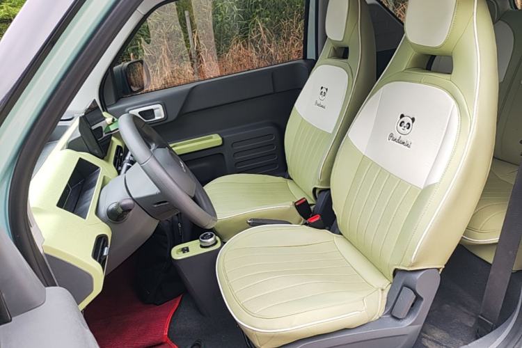 Used Geely Galaxy Panda 2023 Panda Mini 200km Endurance Bear Left Front Seat