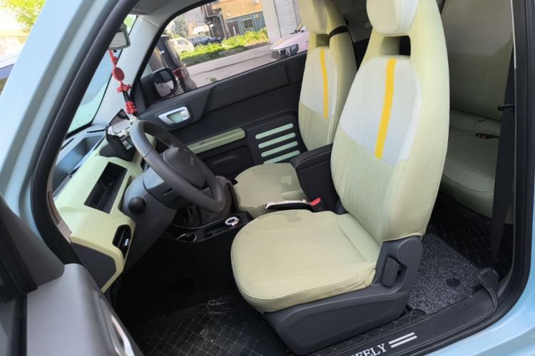 Used Geely Galaxy Panda 2023 Panda Mini 200km Endurance Bear Left Front Seat