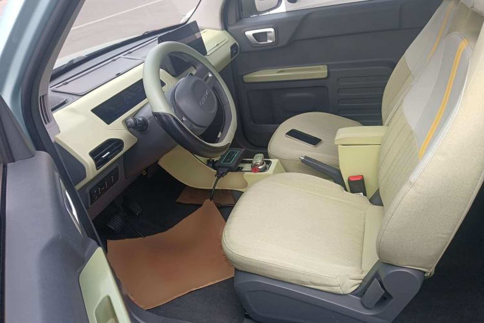 Used Geely Galaxy Panda 2023 Panda Mini 200km Endurance Bear Left Front Seat