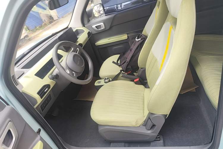 Used Geely Galaxy Panda 2023 Panda Mini 200km Endurance Bear Left Front Seat