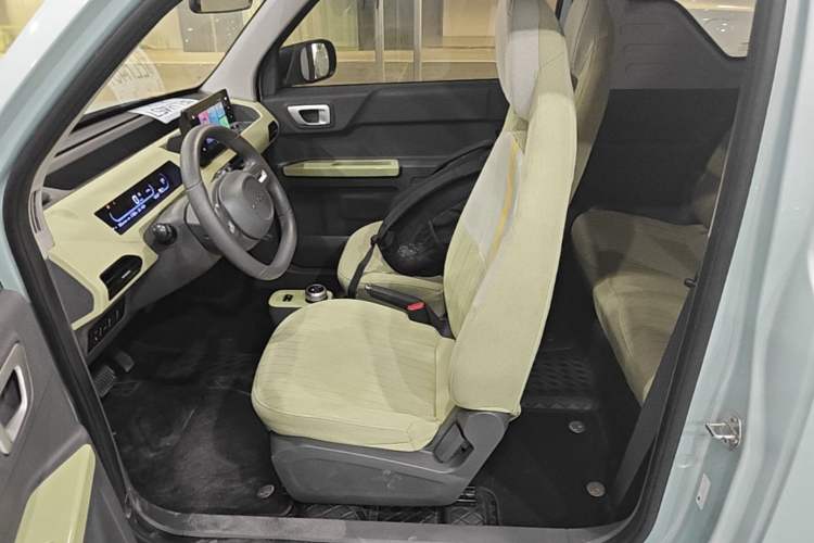 Used Geely Galaxy Panda 2023 Panda Mini 200km Endurance Bear Left Front Seat