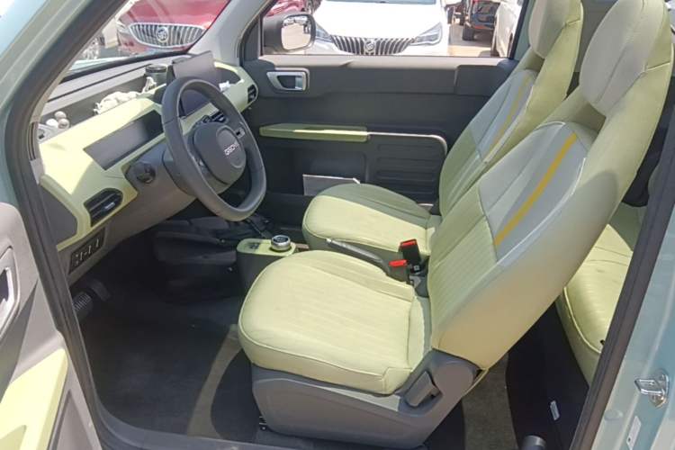 Used Geely Galaxy Panda 2023 Panda Mini 200km Dynamic Bear Left Front Seat