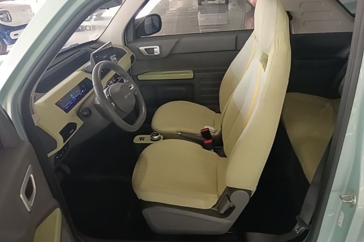 Used Geely Galaxy Panda 2023 Panda Mini 200km Endurance Bear Left Front Seat