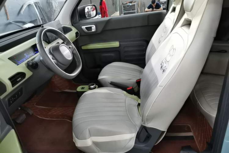 Used Geely Galaxy Panda 2023 Panda Mini 200km Endurance Bear Left Front Seat