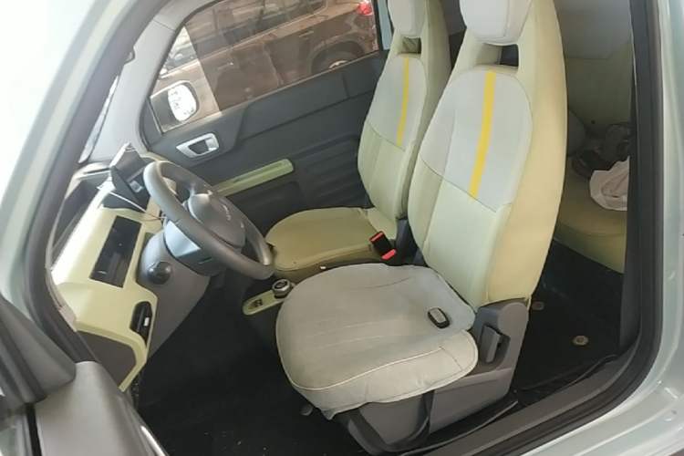Used Geely Galaxy Panda 2023 Panda Mini 200km Endurance Bear Left Front Seat