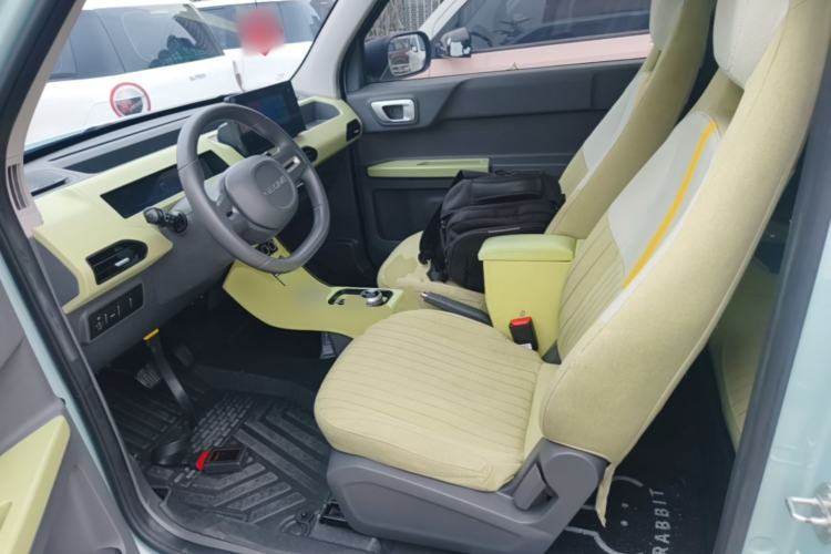 Used Geely Galaxy Panda 2023 Panda Mini 200km Endurance Bear Left Front Seat