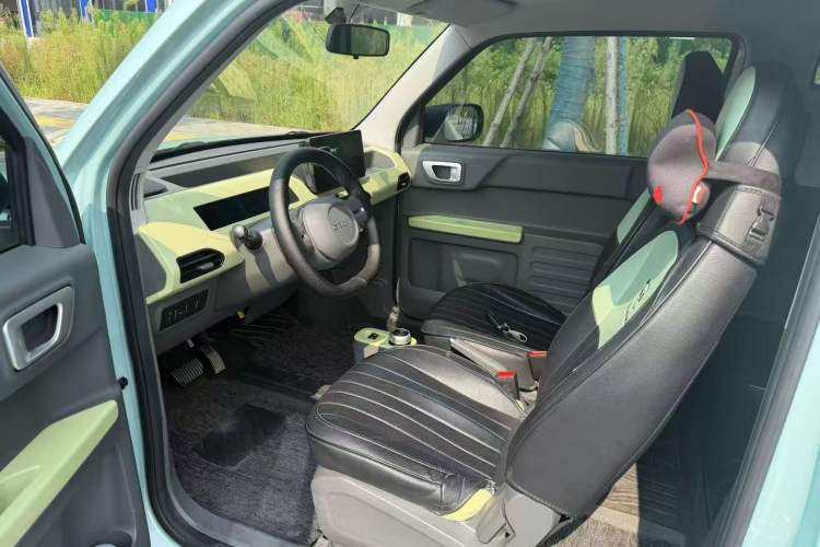 Used Geely Galaxy Panda 2023 Panda Mini 200km Endurance Bear Left Front Seat