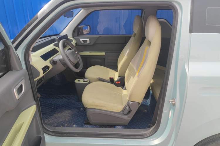 Used Geely Galaxy Panda 2023 Panda Mini 200km Endurance Bear Left Front Seat