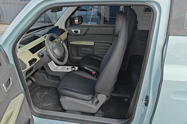 Used Geely Galaxy Panda 2023 Panda Mini 200km Dynamic Bear Left Front Seat