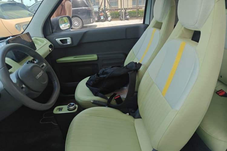 Used Geely Galaxy Panda 2023 Panda Mini 200km Endurance Bear Left Front Seat