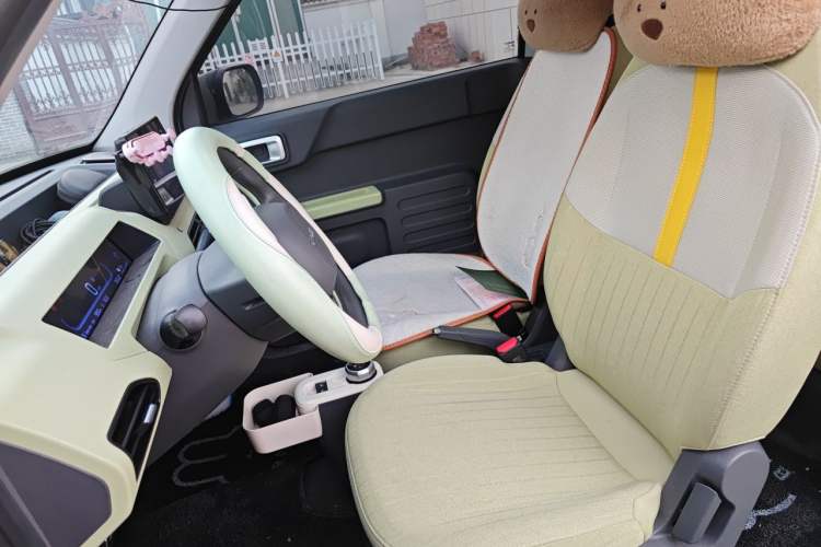 Used Geely Galaxy Panda 2023 Panda Mini 200km Endurance Bear Left Front Seat