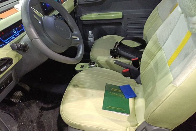 Used Geely Galaxy Panda 2023 Panda Mini 200km Endurance Bear Left Front Seat