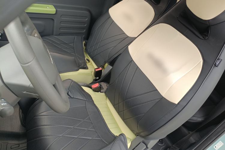 Used Geely Galaxy Panda 2023 Panda Mini 200km Endurance Bear Left Front Seat