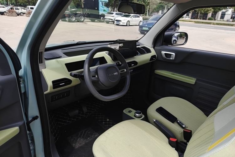 Used Geely Galaxy Panda 2023 Panda Mini 200km Endurance Bear Left Front Seat
