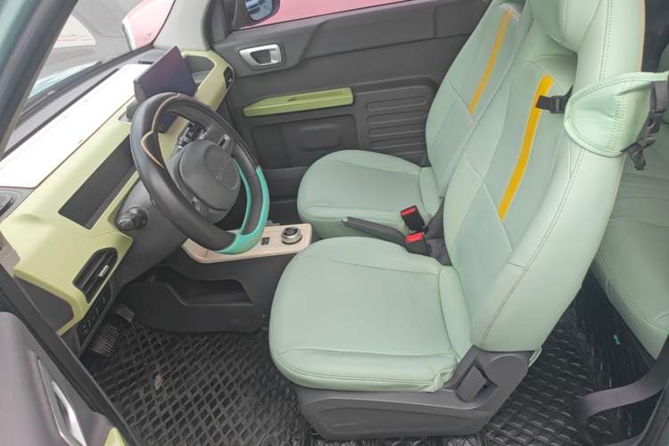 Used Geely Galaxy Panda 2023 Panda Mini 200km Endurance Bear Left Front Seat