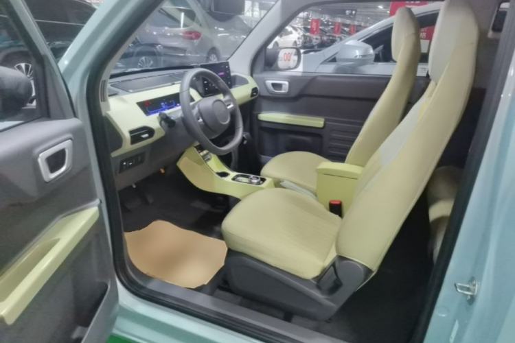 Used Geely Galaxy Panda 2023 Panda Mini 120km Super Cute Bear Left Front Seat